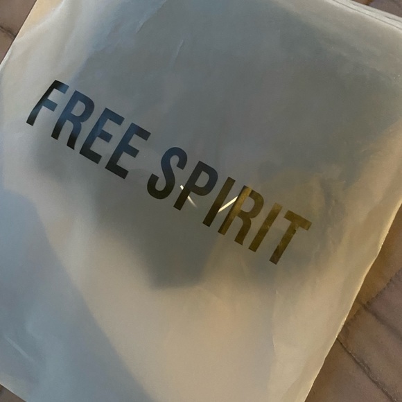 NWT Free spirit outlet black camo leggings - Picture 2 of 6